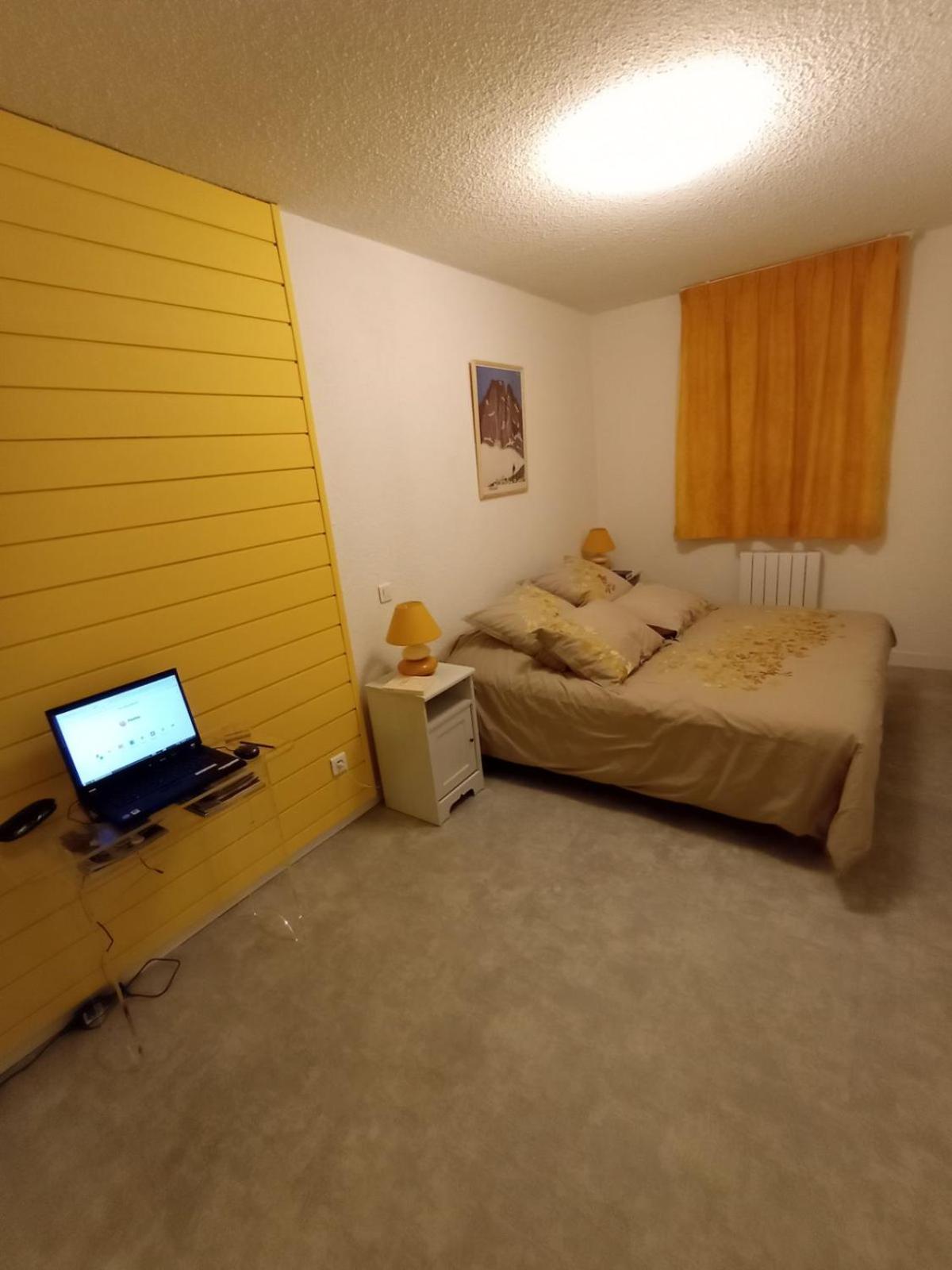 Arriu Mage 105 Apartman Bielle Kültér fotó